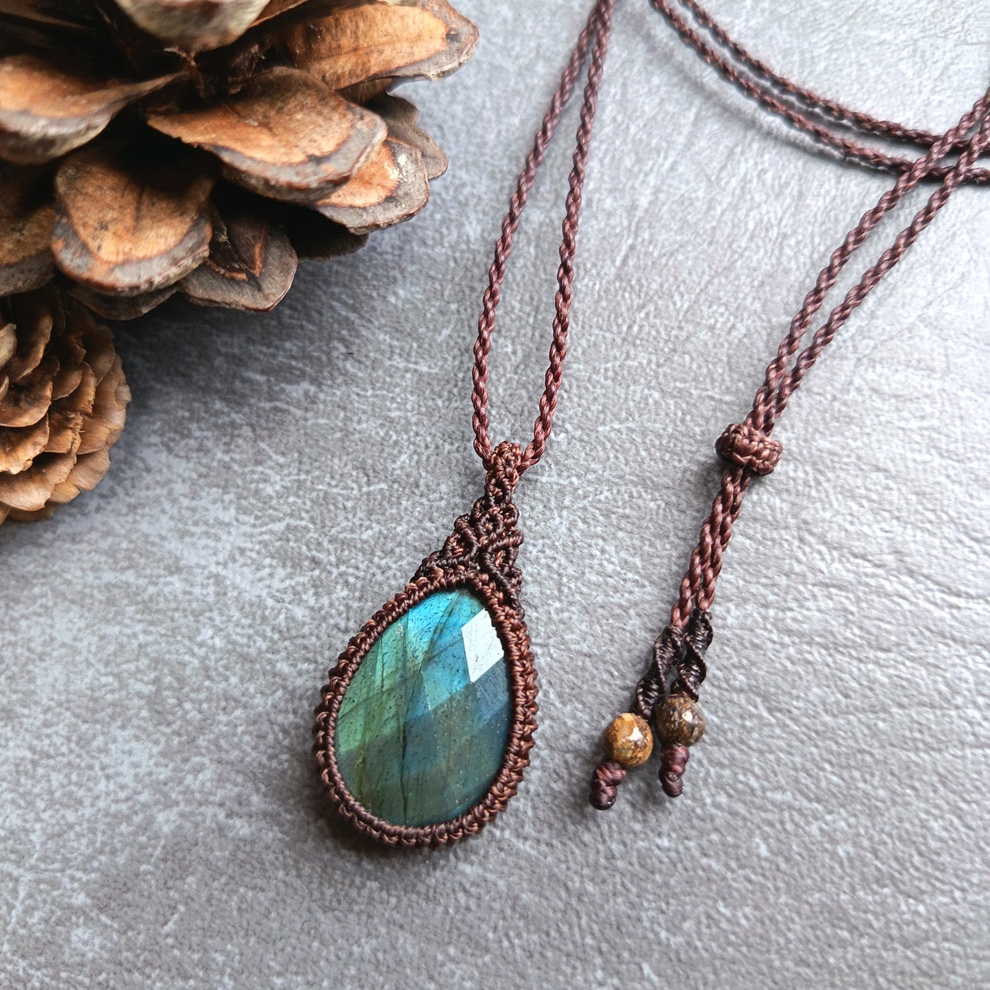 Labradorite Macrame Necklace | Pendant size approx 3.8 cm