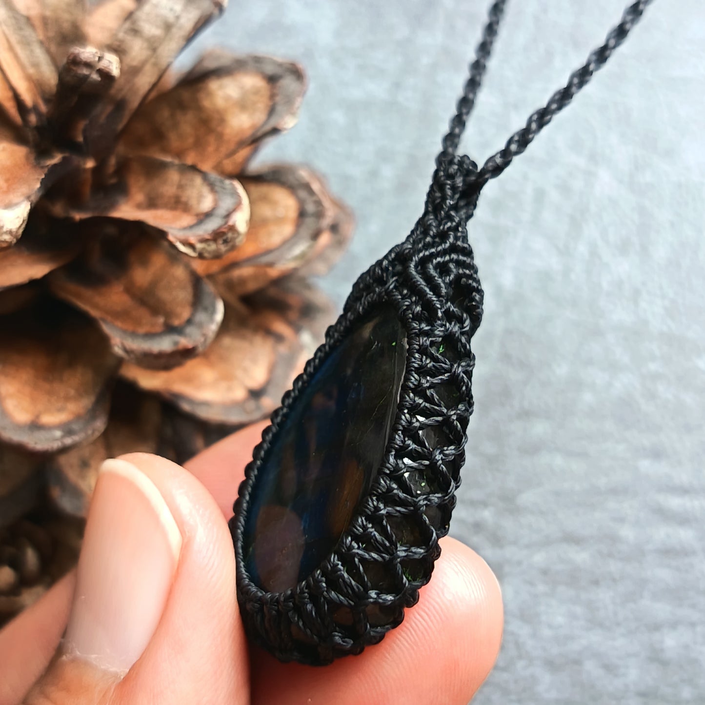 Labradorite Macrame Necklace | Pendant size approx 4.3 cm - SOLD