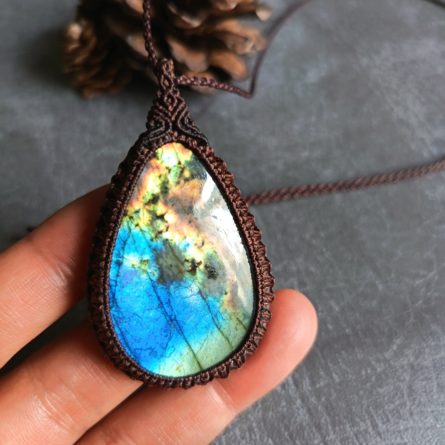 Labradorite Macrame Necklace | Pendant size approx 6.2 cm