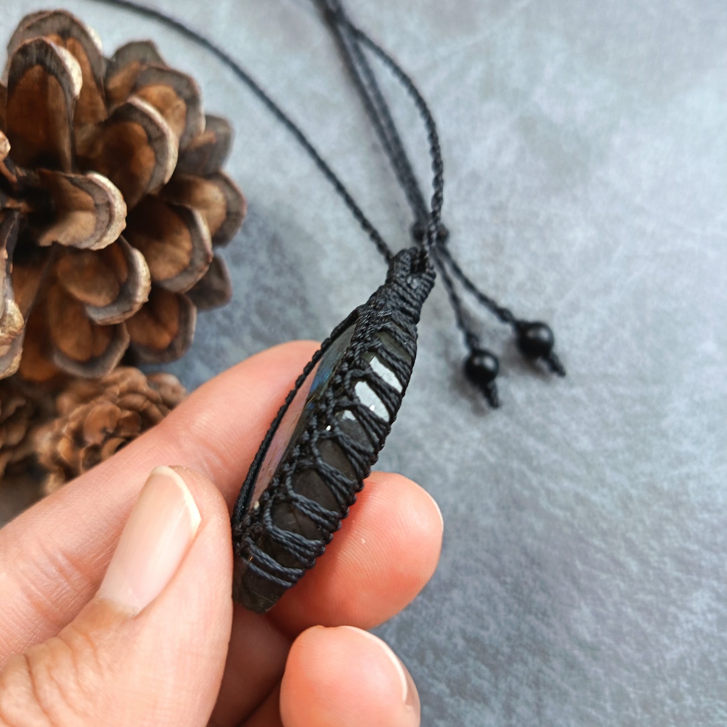 Labradorite Macrame Necklace | Pendant size approx 5 cm
