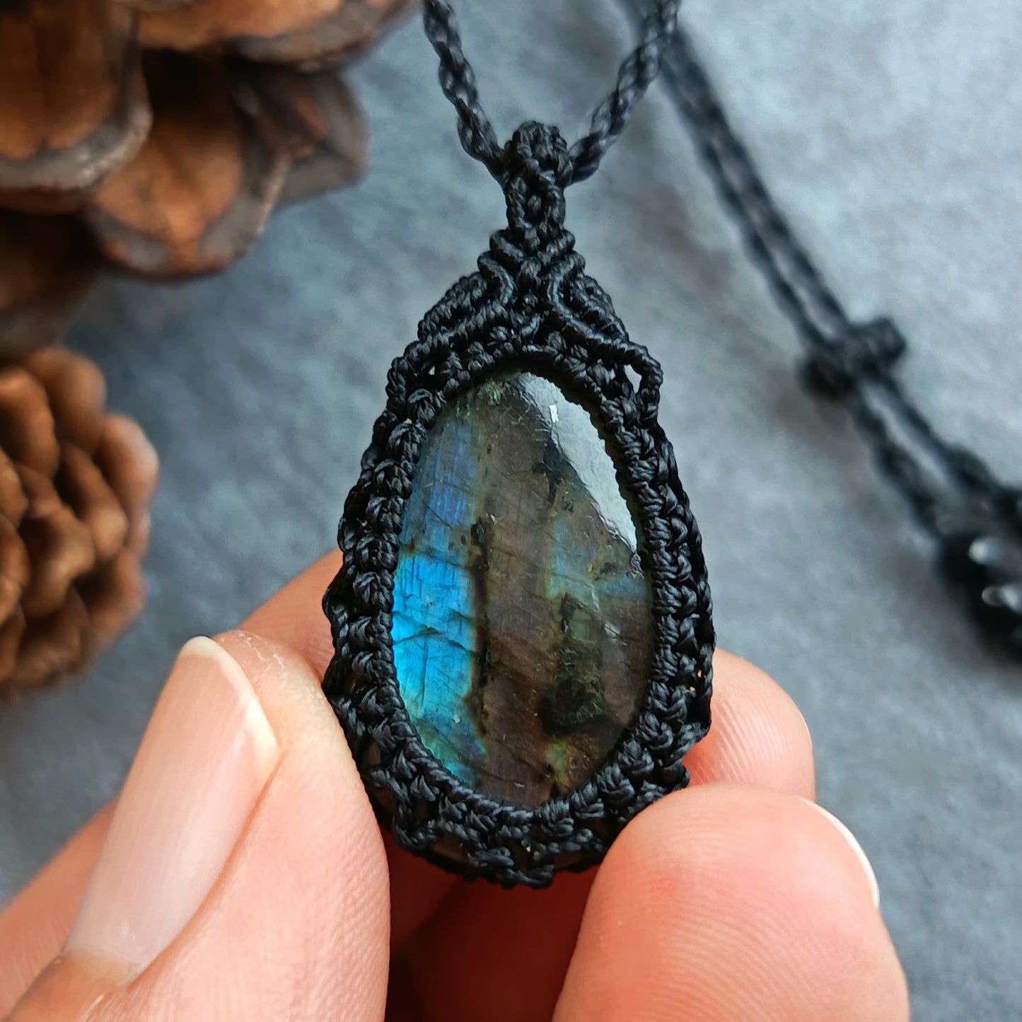 Labradorite Macrame Necklace | Pendant size approx 3.5 cm