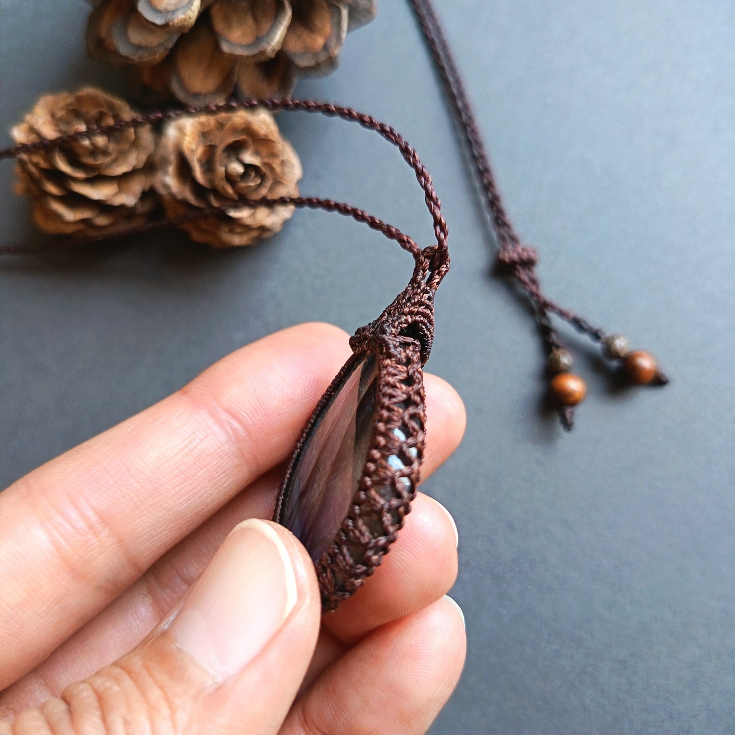 Labradorite Macrame Necklace | Pendant size approx 4.9 cm