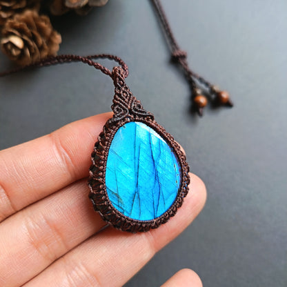 Labradorite Macrame Necklace | Pendant size approx 4.9 cm