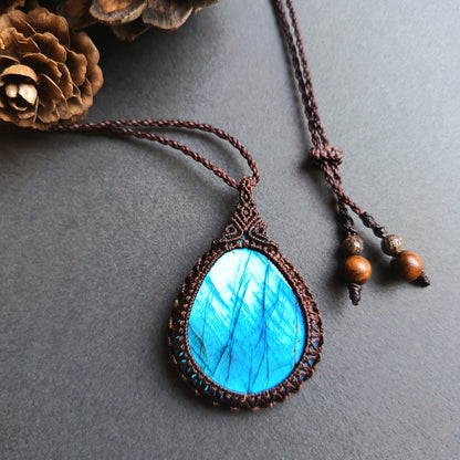 Labradorite Macrame Necklace | Pendant size approx 4.9 cm