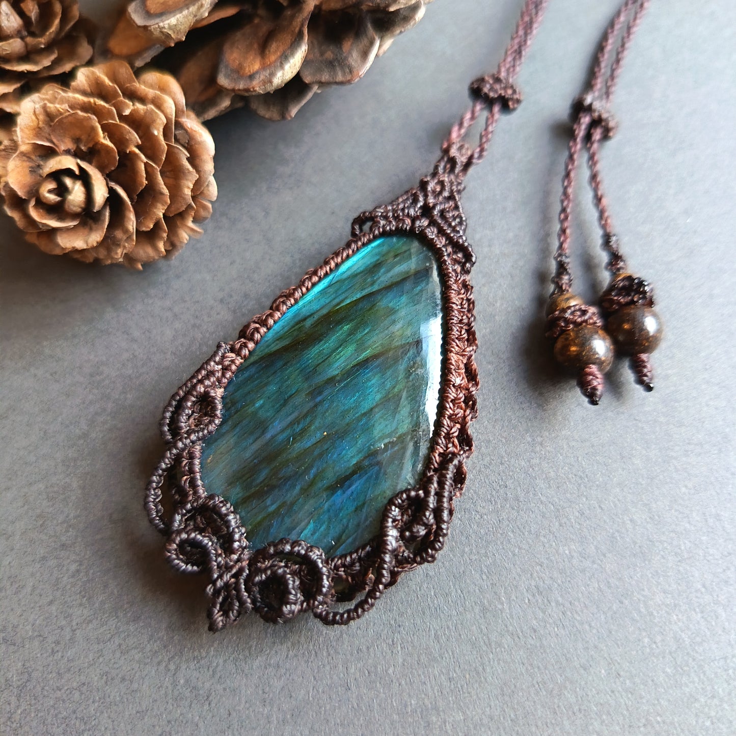 Labradorite Macrame Necklace | Pendant size approx 6.8 cm