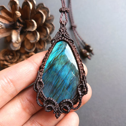 Labradorite Macrame Necklace | Pendant size approx 6.8 cm