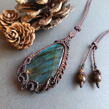 Labradorite Macrame Necklace | Pendant size approx 6.8 cm