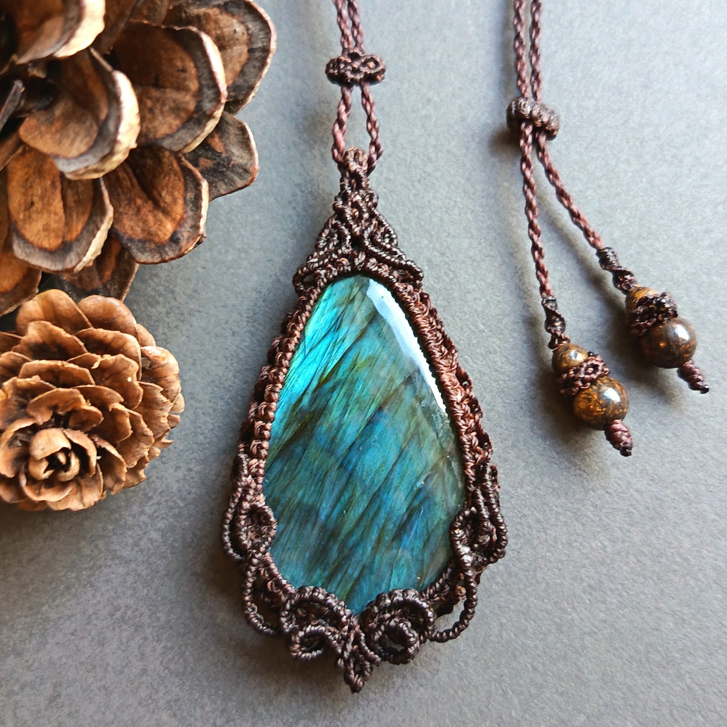 Labradorite Macrame Necklace | Pendant size approx 6.8 cm