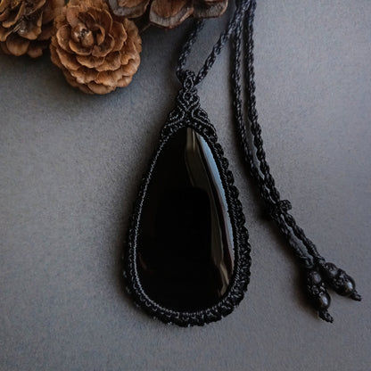 Black Onyx Macrame Necklace | Pendant size approx 7.4 cm