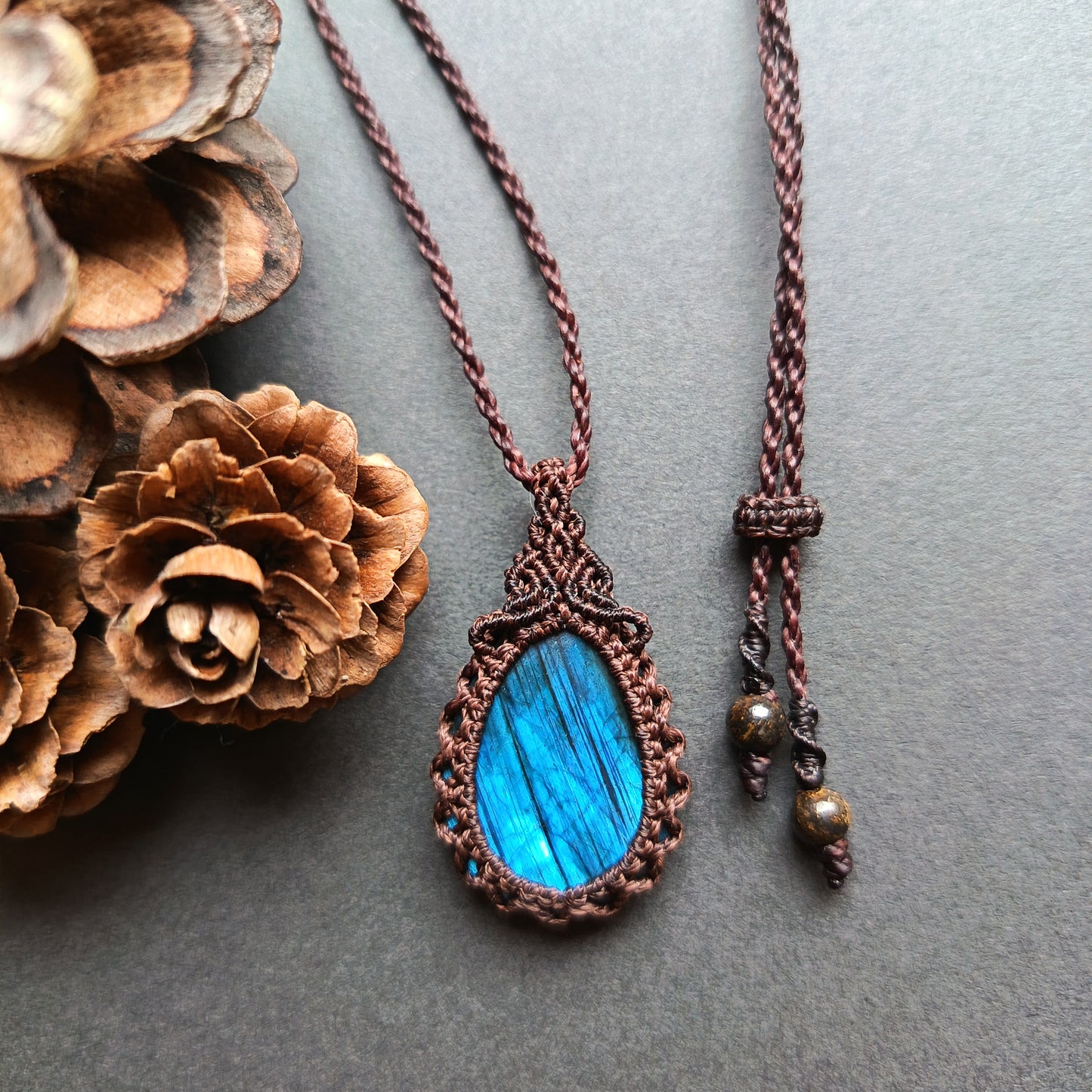 Labradorite Macrame Necklace | Pendant size approx 3.6 cm