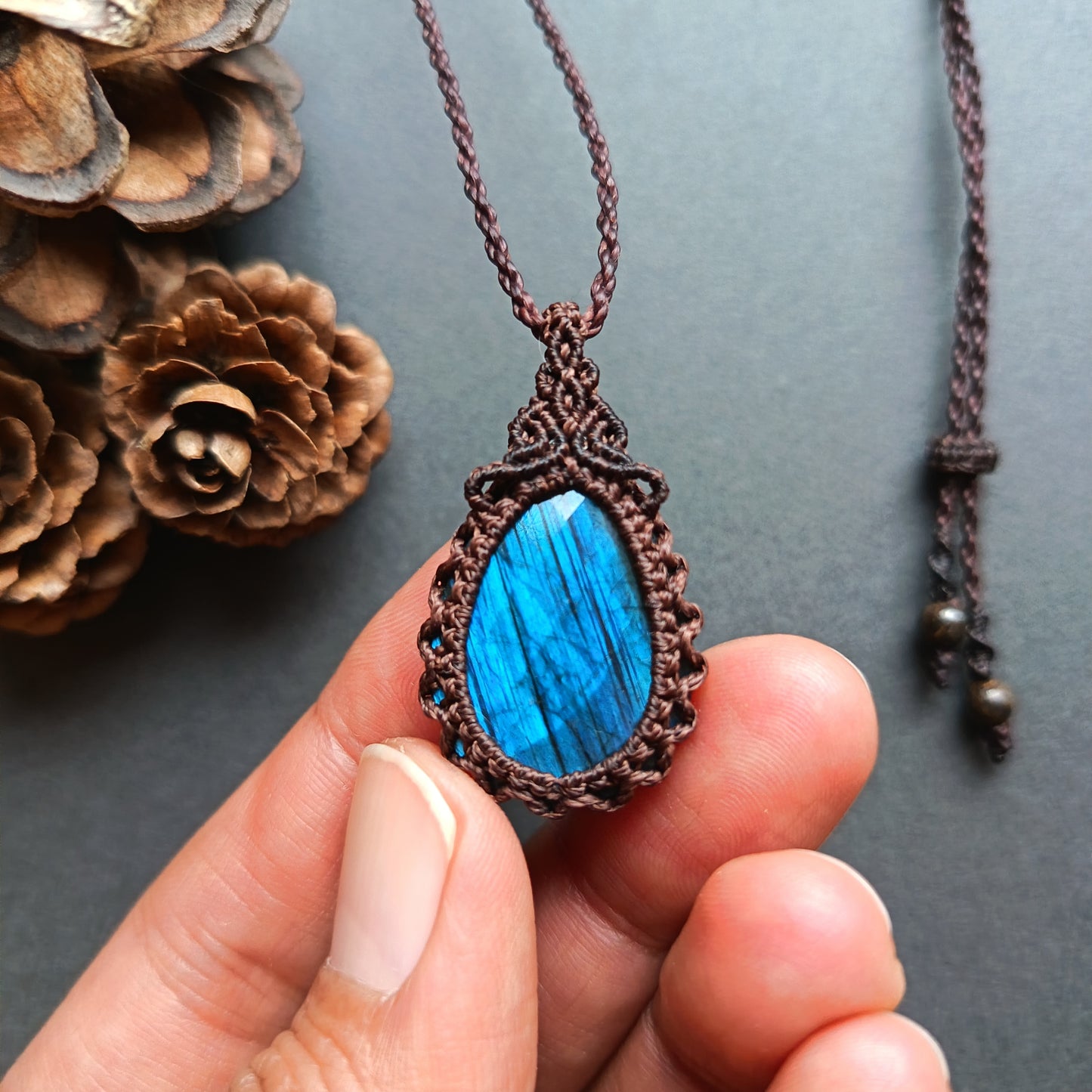 Labradorite Macrame Necklace | Pendant size approx 3.6 cm