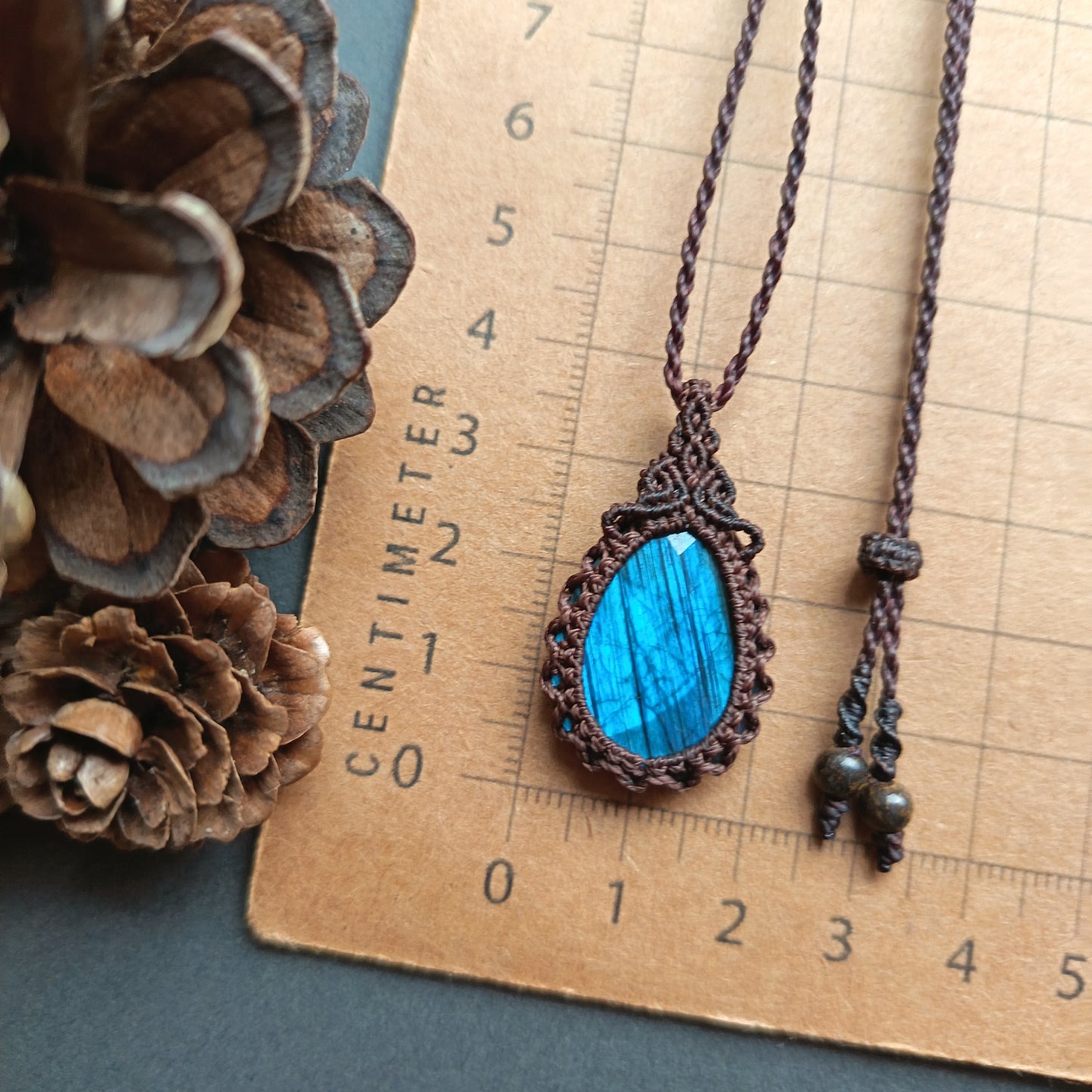 Labradorite Macrame Necklace | Pendant size approx 3.6 cm