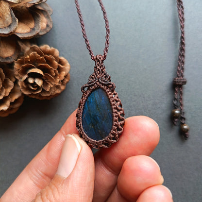 Labradorite Macrame Necklace | Pendant size approx 3.6 cm