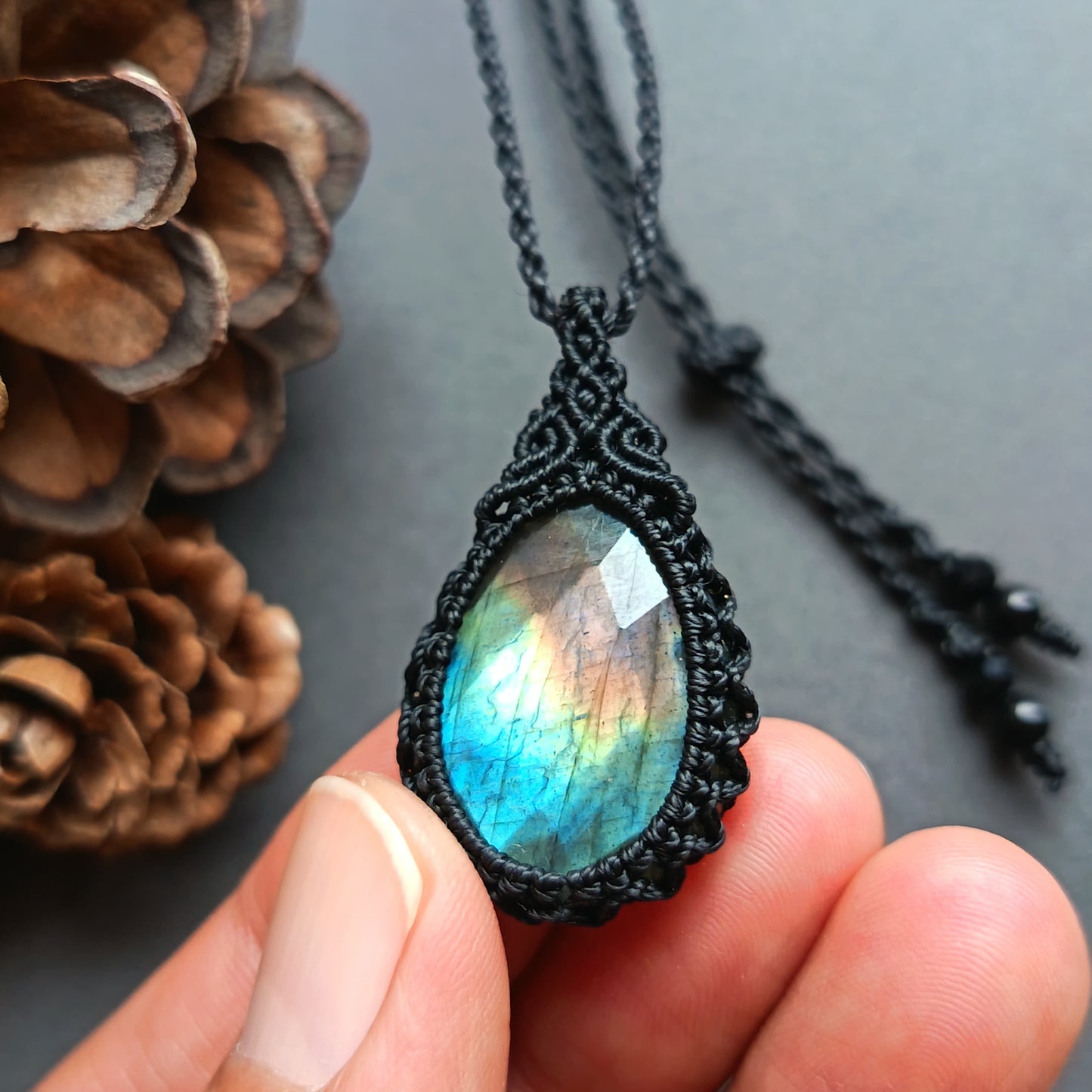 Labradorite Macrame Necklace | Pendant size approx 3.6 cm