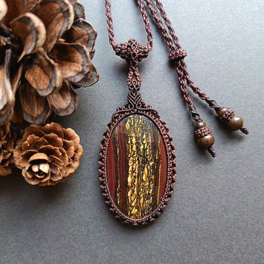 Tiger Iron | Iron Tiger's Eye Macrame Necklace | Pendant size 5.9 cm