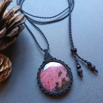 Rhodonite Macrame Necklace | Pendant size approx 4.3 cm