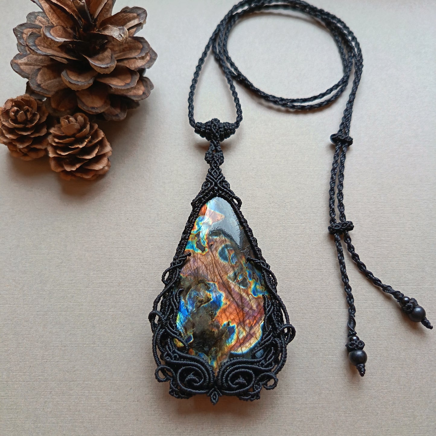 Kranok Plaew | Labradorite Macrame Necklace | Freehand Design | Pendant size approx 9.5 cm