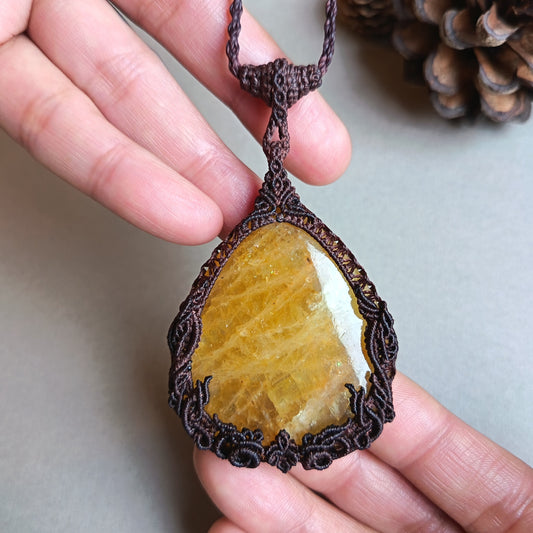 Yellow Beryl (Golden Beryl / Heliodor) Macrame Necklace | Freehand Design | Pendant size approx 6.4 cm