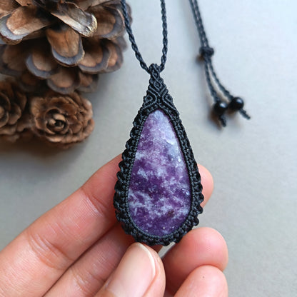 Lepidolite Macrame Necklace | Pendant size 5.2 cm