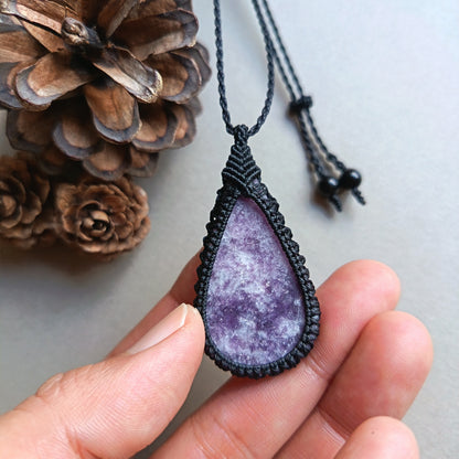 Lepidolite Macrame Necklace | Pendant size 5.2 cm