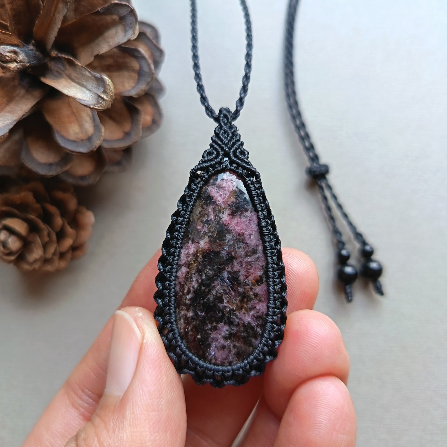 Rhodonite Macrame Necklace | Pendant size approx 5.3 cm