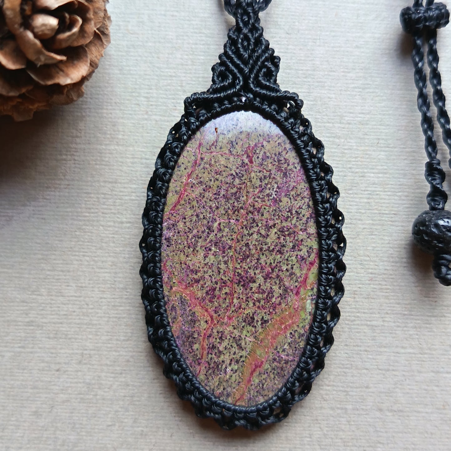 Atlantisite Macrame Necklace | Pendant size 5.7 cm