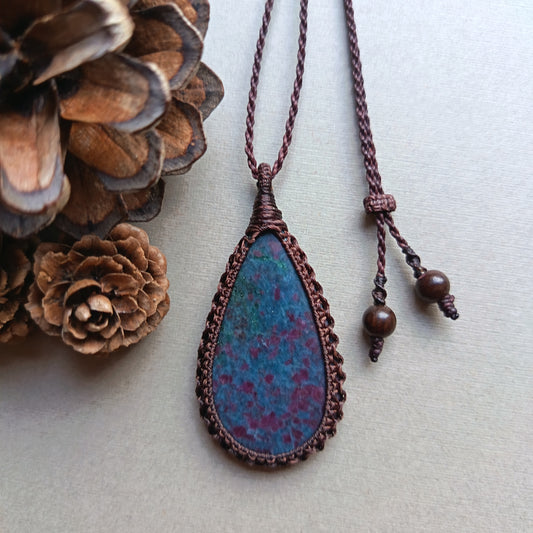 Ruby Kyanite Macrame Necklace | Pendant size 5.8 cm