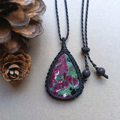 Ruby Zoisite Macrame Necklace | Pendant size 4.9 cm