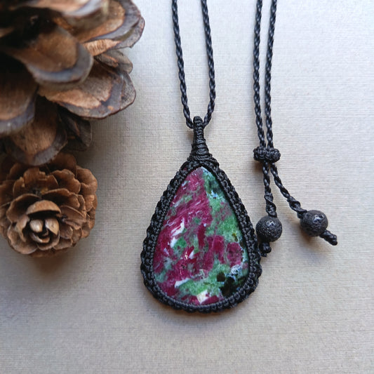 Ruby Zoisite Macrame Necklace | Pendant size 4.9 cm