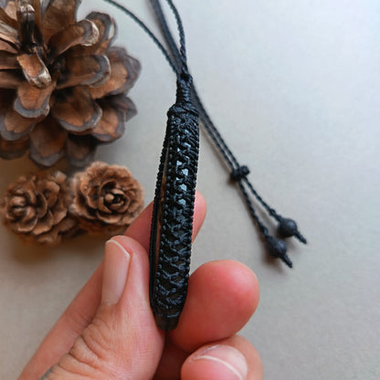 Labradorite Macrame Necklace | Pendant size approx 6.5 cm