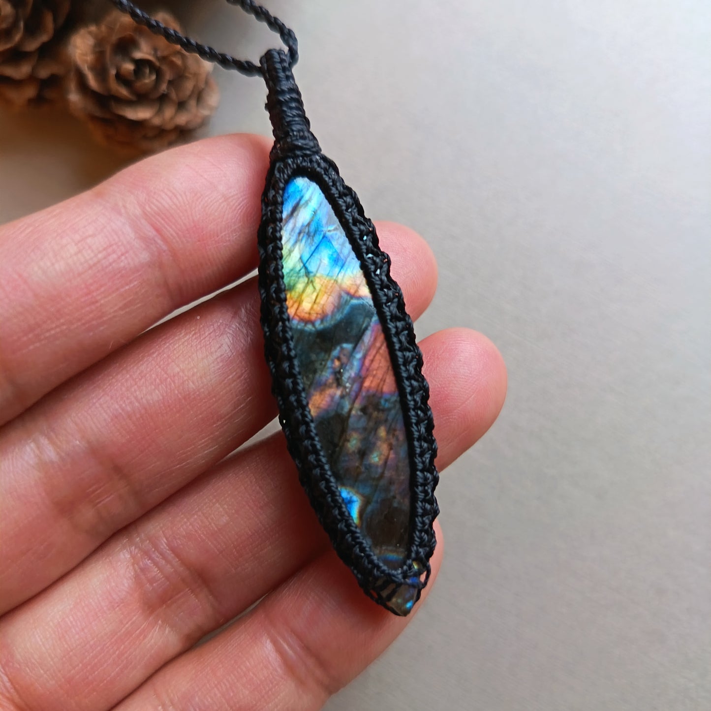 Labradorite Macrame Necklace | Pendant size approx 6.5 cm