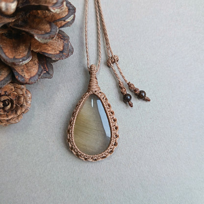 Golden Rutile Quartz Macrame Necklace | Pendant size 4.8 cm