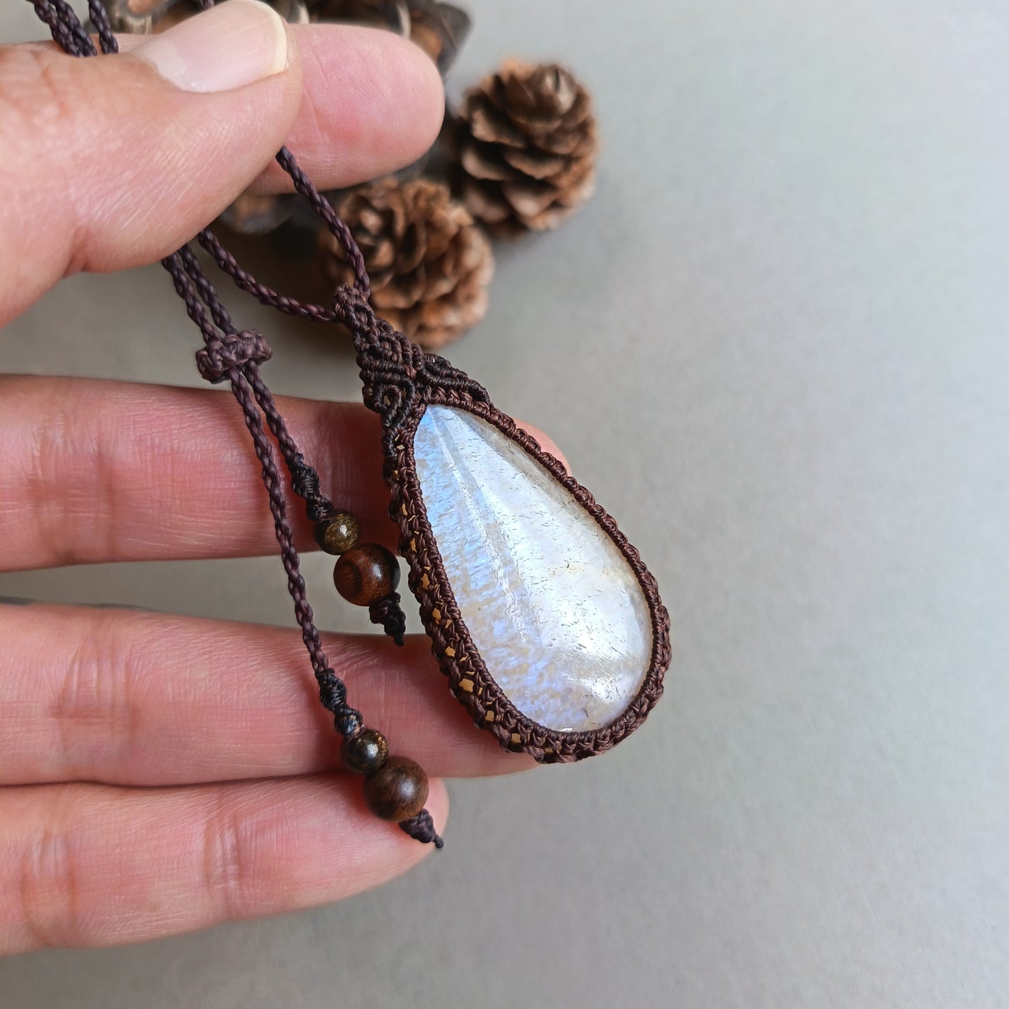 Moonstone Macrame Necklace | Pendant size 5.2 cm