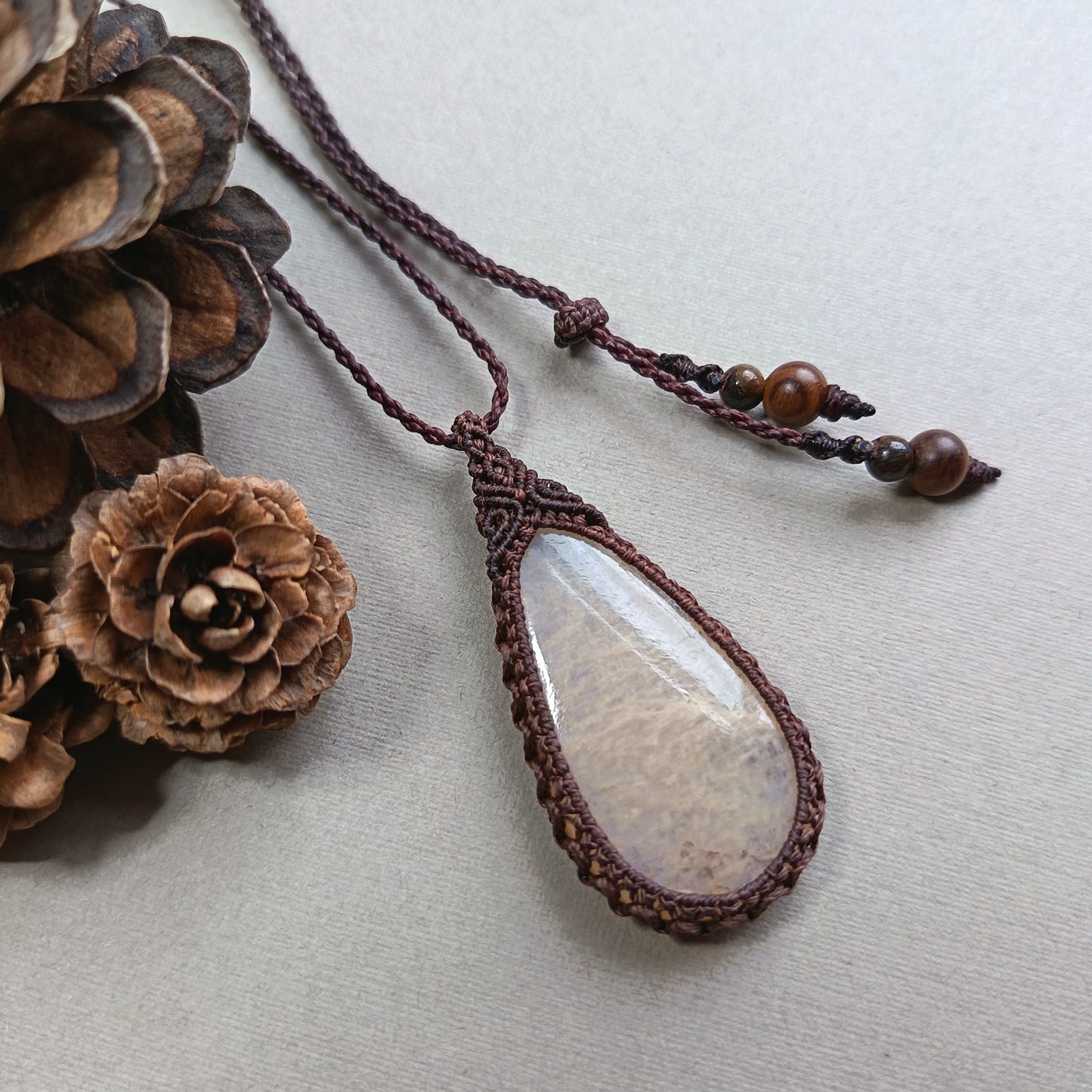 Moonstone Macrame Necklace | Pendant size 5.2 cm