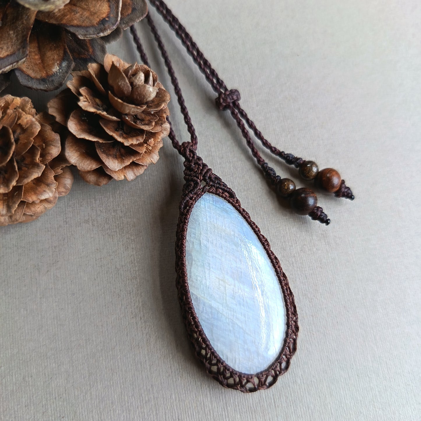 Moonstone Macrame Necklace | Pendant size 5.5 cm
