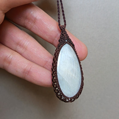 Moonstone Macrame Necklace | Pendant size 5.5 cm