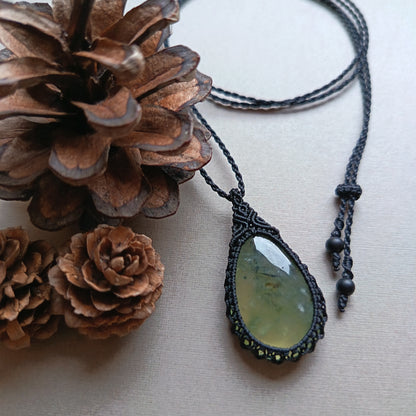 Prehnite Macrame Necklace | Pendant size 4.3 cm