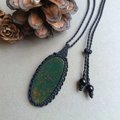 Bloodstone Macrame Necklace | Pendant size approx 5.7 cm