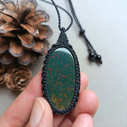 Bloodstone Macrame Necklace | Pendant size approx 5.7 cm