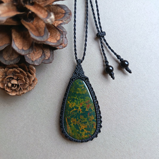 Bloodstone Macrame Necklace | Pendant size 5.8 cm