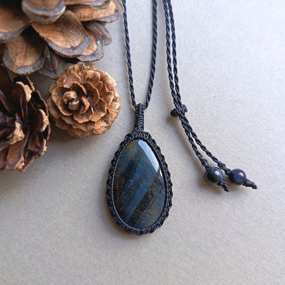 Blue Tiger's Eye Macrame Necklace | Pendant size approx 4.9 cm