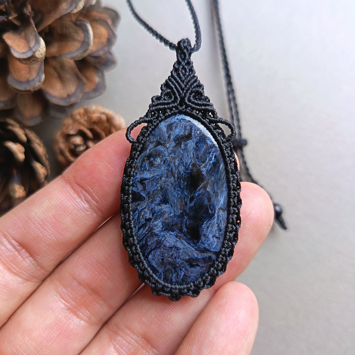 Pietersite Macrame Necklace | Pendant size 5.9 cm