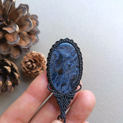 Pietersite Macrame Necklace | Pendant size 5.9 cm