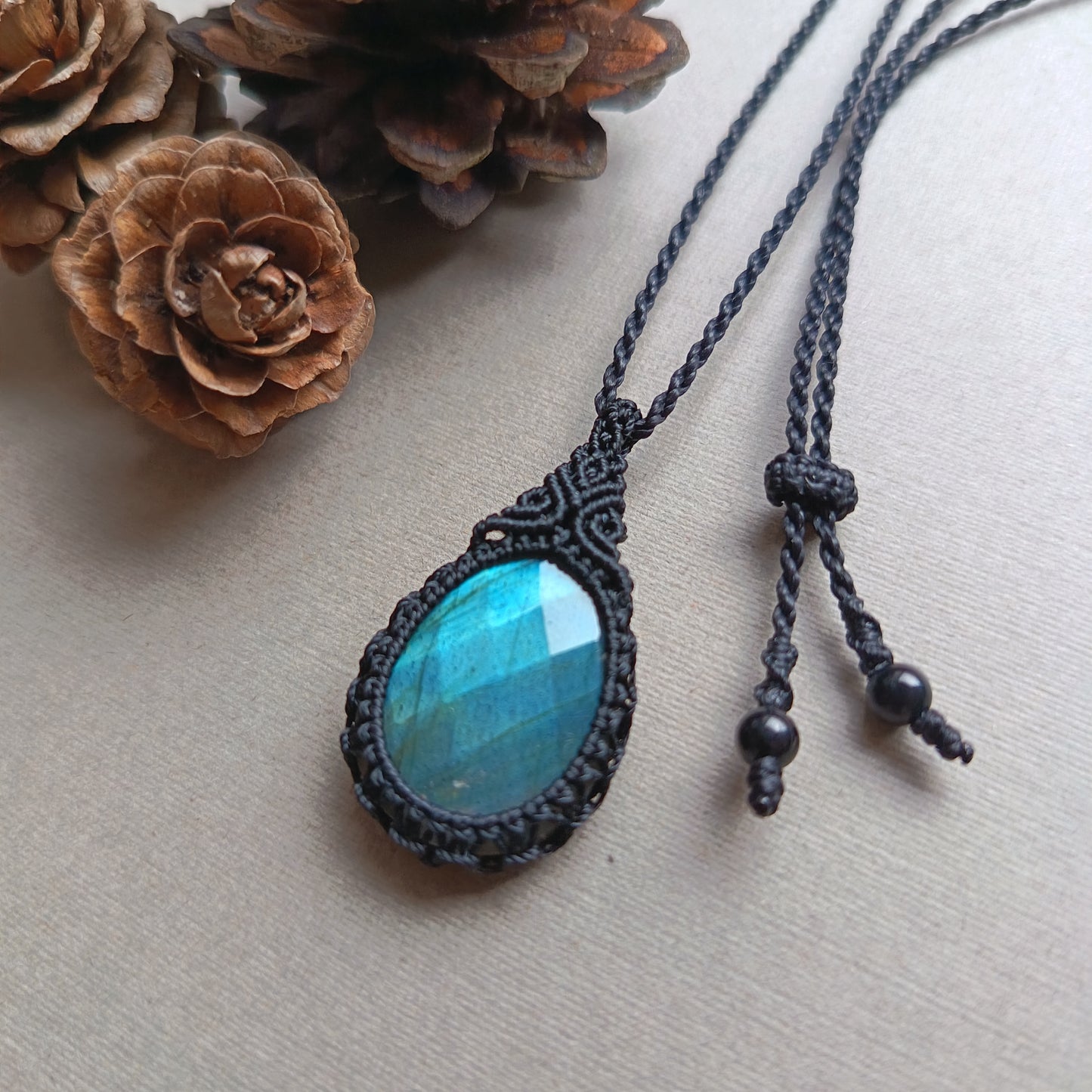Labradorite Macrame Necklace | Pendant size approx 3.8 cm