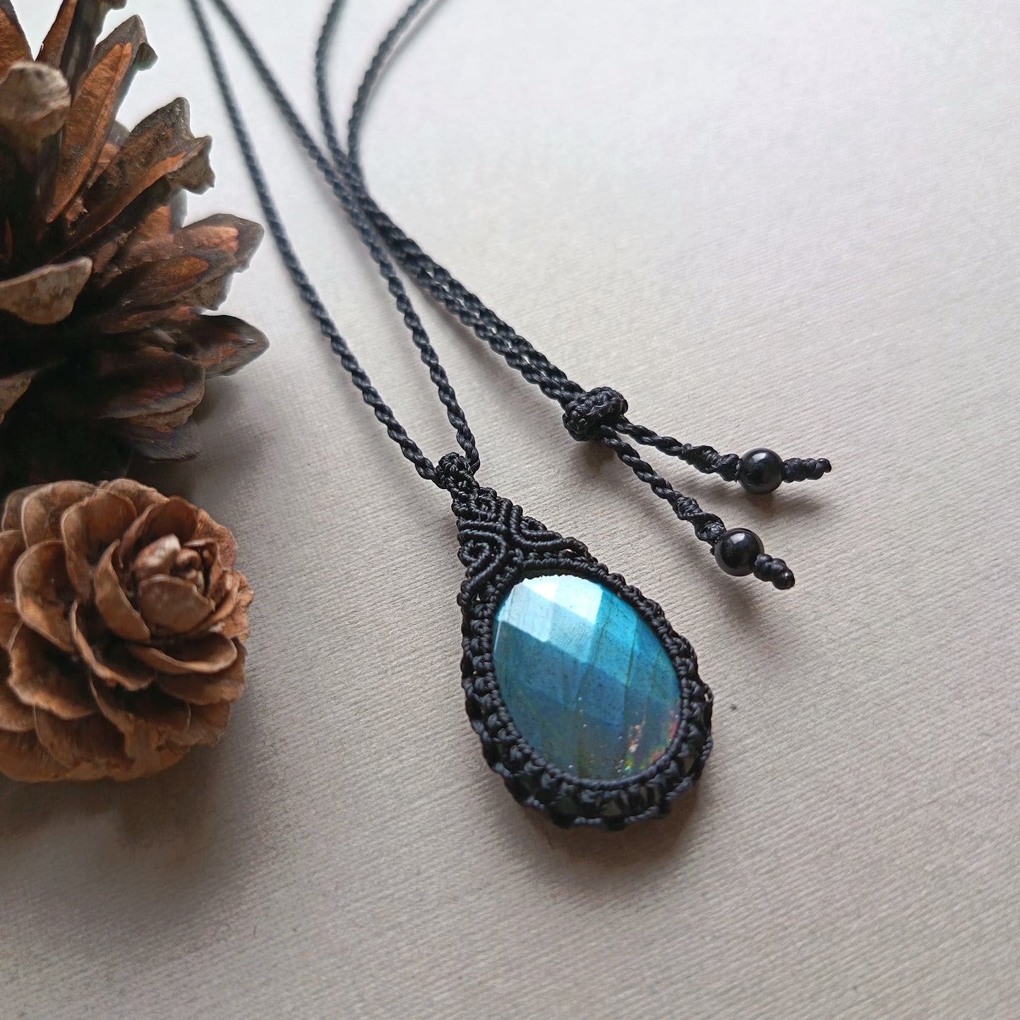 Labradorite Macrame Necklace | Pendant size approx 3.8 cm