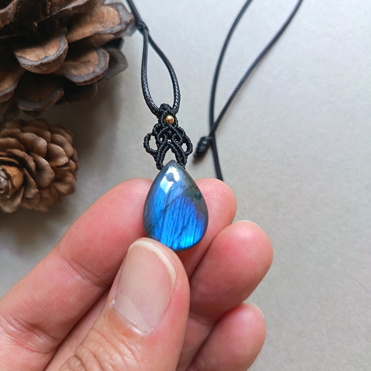 Labradorite Macrame Necklace | Pendant size approx 3.4 cm