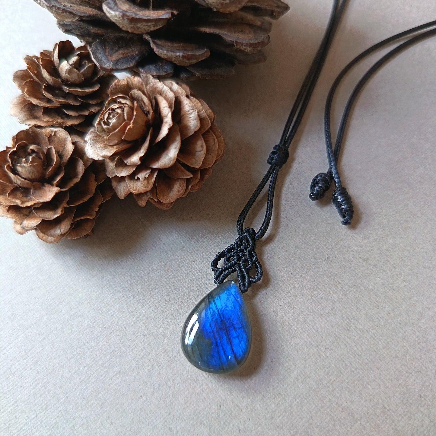 Labradorite Macrame Necklace | Pendant size approx 3 cm
