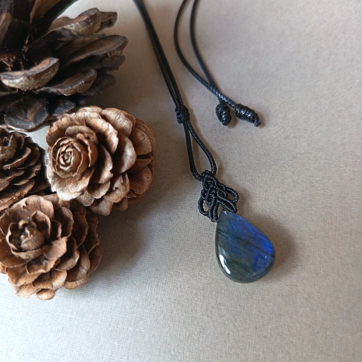 Labradorite Macrame Necklace | Pendant size approx 3 cm