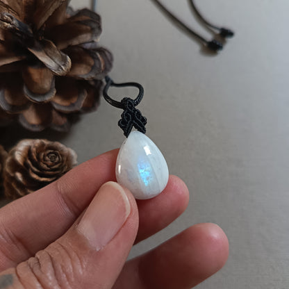 Moonstone Macrame Necklace | Pendant size approx 3 cm