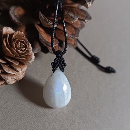 Moonstone Macrame Necklace | Pendant size approx 3 cm